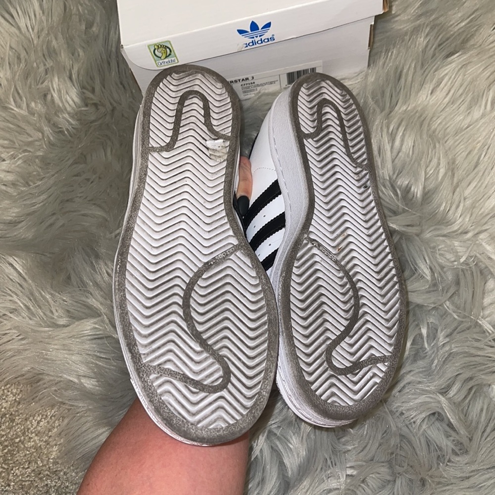 Adidas Superstar - Picture 3 of 5